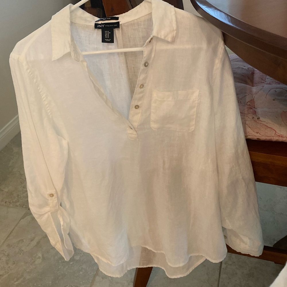 Linen shirt. Size Medium but runs large.